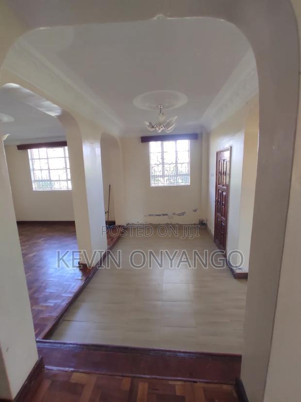 5 Bedroom Maisonette Commercial House for Rent