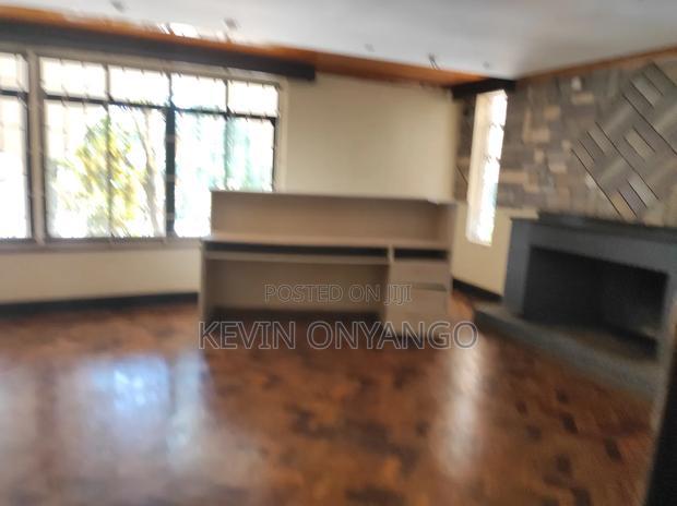 A 6 Bedroom House on 1acre Land