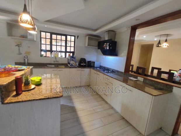 6bdrm House in Kerarapon for sale