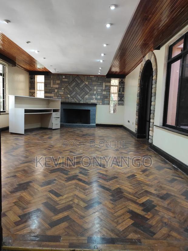 A 6 Bedroom House on 1acre Land