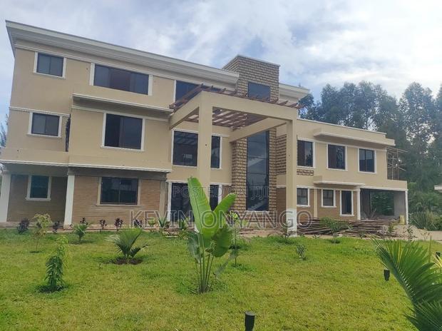 6bdrm Mansion in Karen for rent