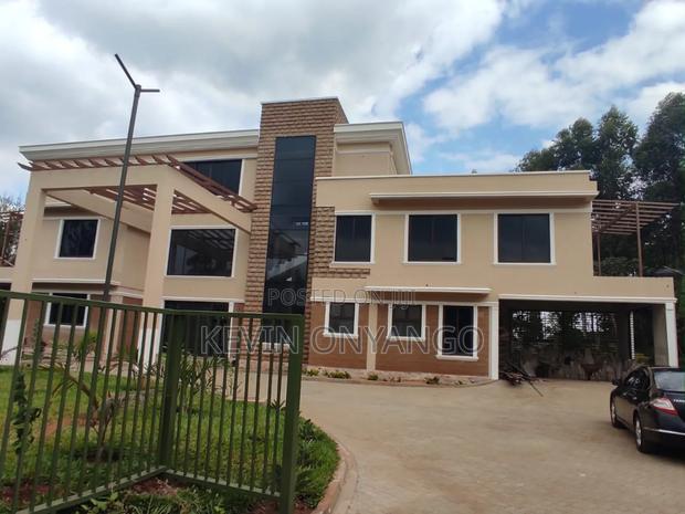 6bdrm Mansion in Karen for rent
