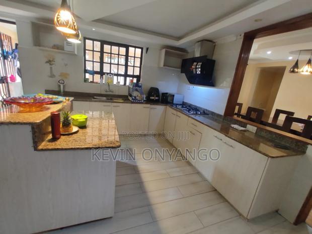 6bdrm House in Kerarapon for sale