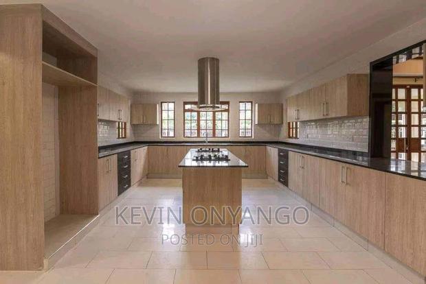 7bdrm Villa in Karen for rent
