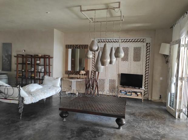 Furnished 6bdrm Villa in Watamu for sale