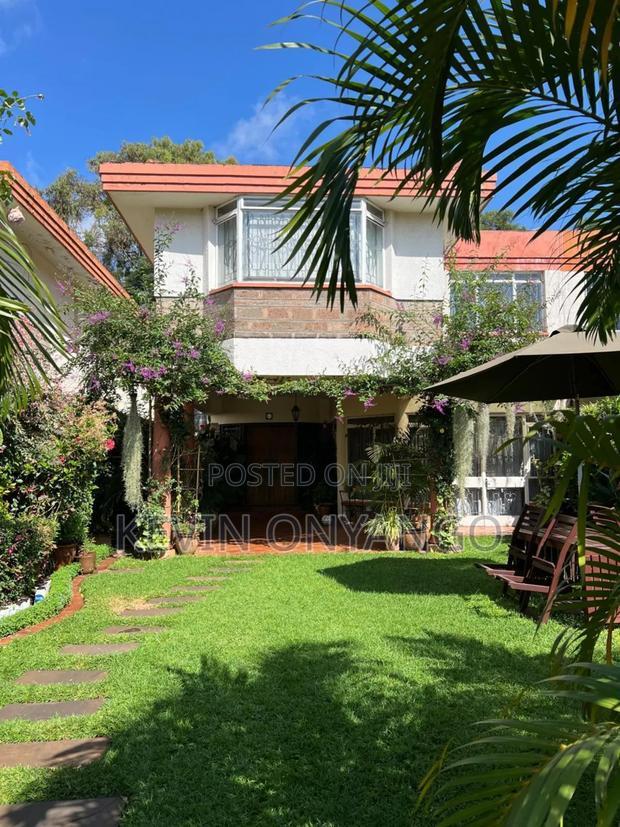 5bdrm Townhouse/Terrace in Kilimani for sale