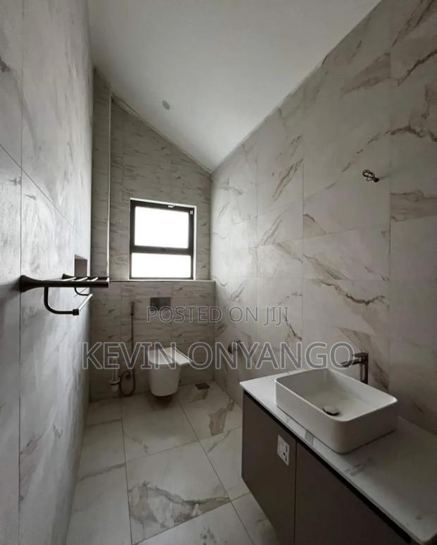 5bdrm Villa in Karen for rent