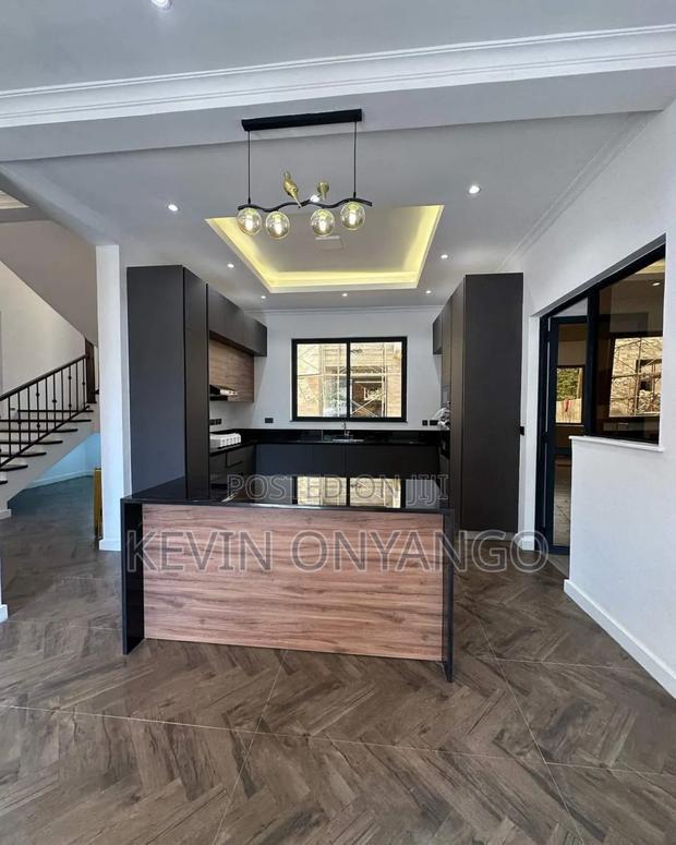 4bdrm Townhouse/Terrace in Lavington for sale