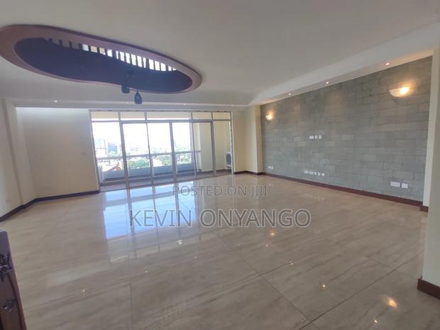 4bdrm Duplex in Parklands for rent