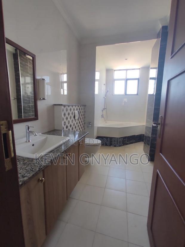 4bdrm Duplex in Parklands for rent