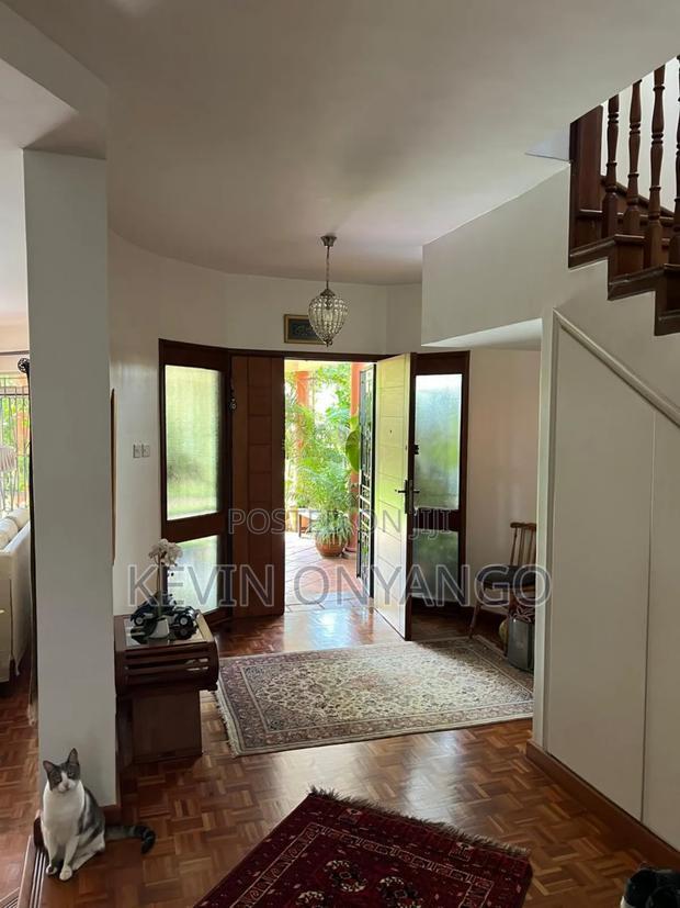 5bdrm Townhouse/Terrace in Kilimani for sale