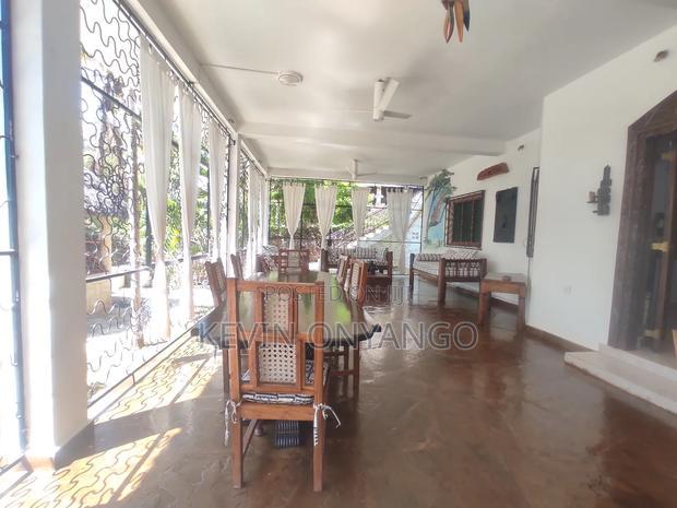 Furnished 6bdrm Villa in Watamu for sale