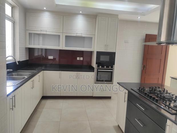 4bdrm Duplex in Parklands for rent