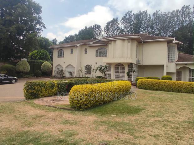 A Commercial 14 Bedrooms to Let