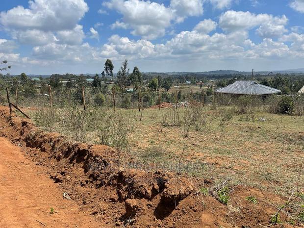50 By 100 Fts Residential Plot For Sale In Kikuyu, Kamangu.