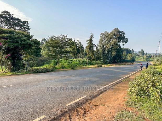Half Acre Land on Tarmac in Limuru.