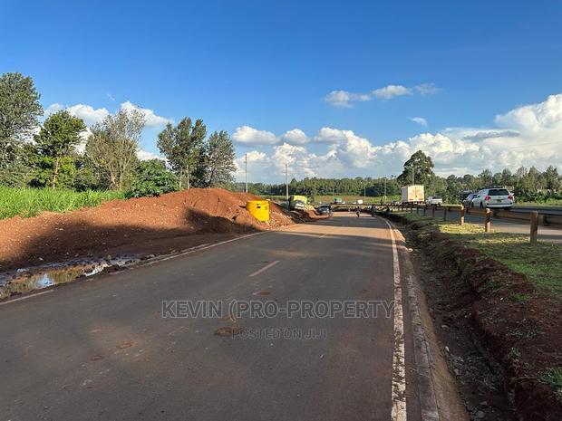 One Acre Block Land Touching Southern Bypass Tarmac Thogoto.