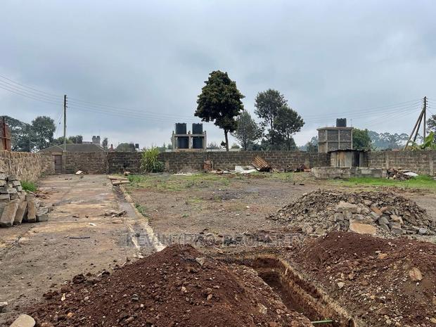Commercial 100 By 100 Fts Plot Fronting The Tarmac Sigona.