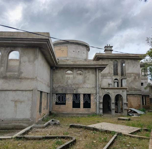 5bdrm Mansion in Rimpa for sale