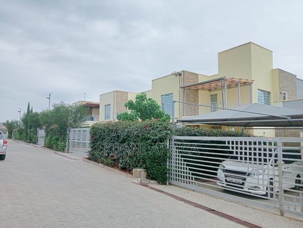 4bdrm Maisonette in Joska for sale