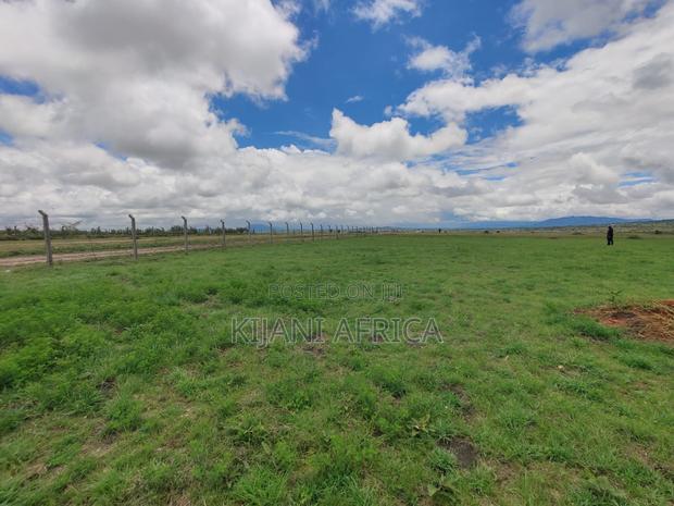 Ready Buy and Build Plots in Konza Off Mombasa Road