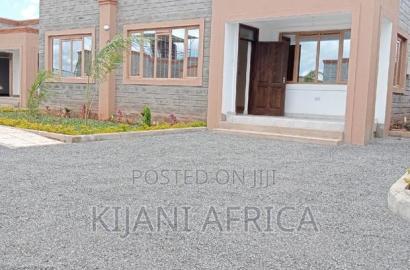 3bdrm Bungalow in Joska for sale