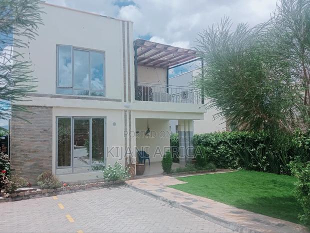 4bdrm Maisonette in Joska for sale