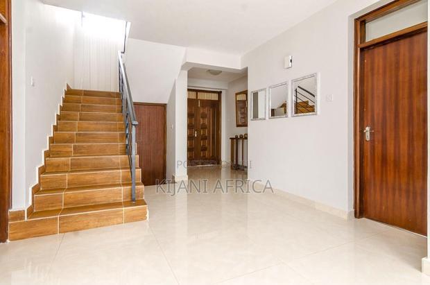 5bdrm Mansion in Kitengela for rent