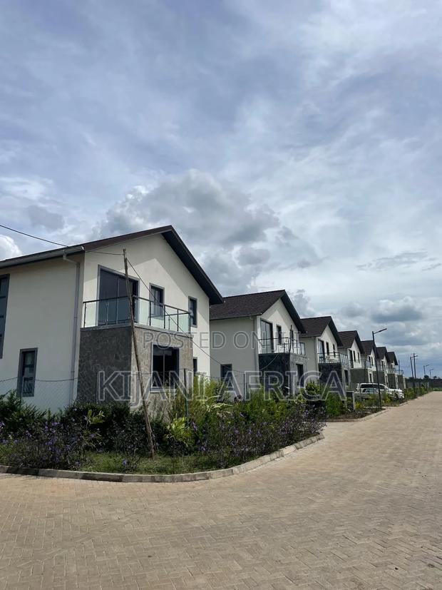 4bdrm House in Maasai Lodge for rent