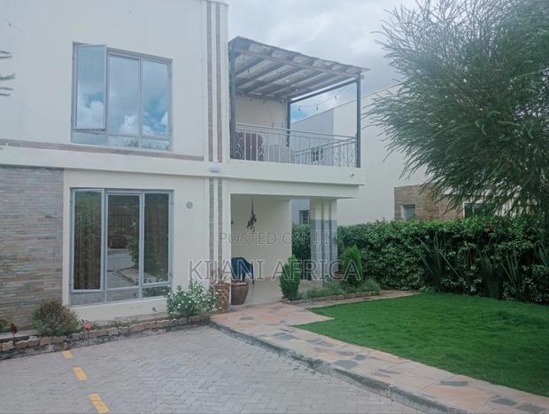 4bdrm Maisonette in Joska for sale