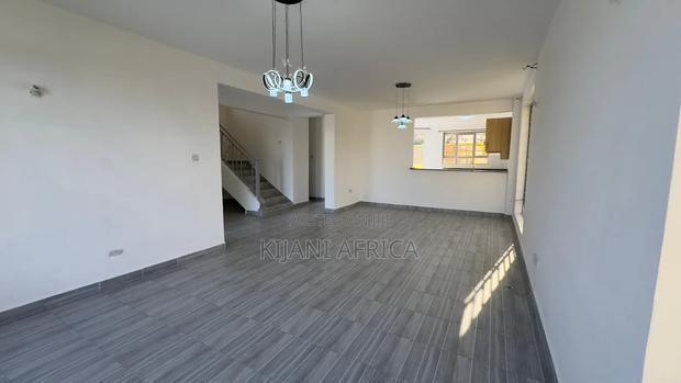 4bdrm Maisonette in Joska for sale