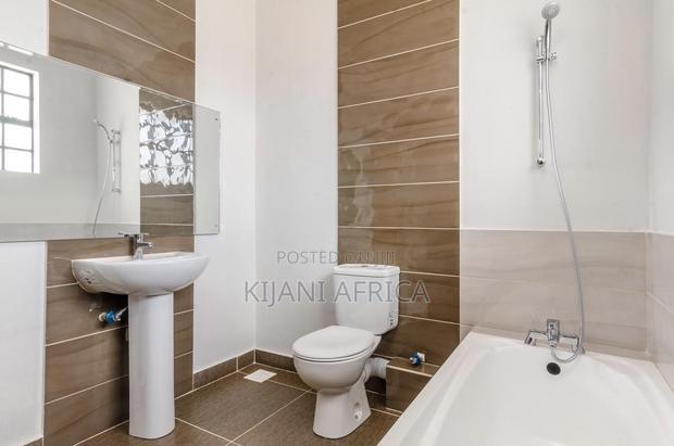 5bdrm Mansion in Kitengela for rent