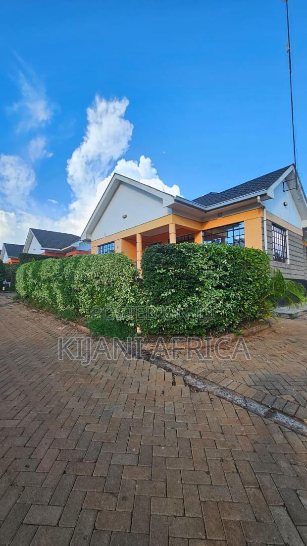 3bdrm Bungalow in Kenyatta Road / Theta for rent
