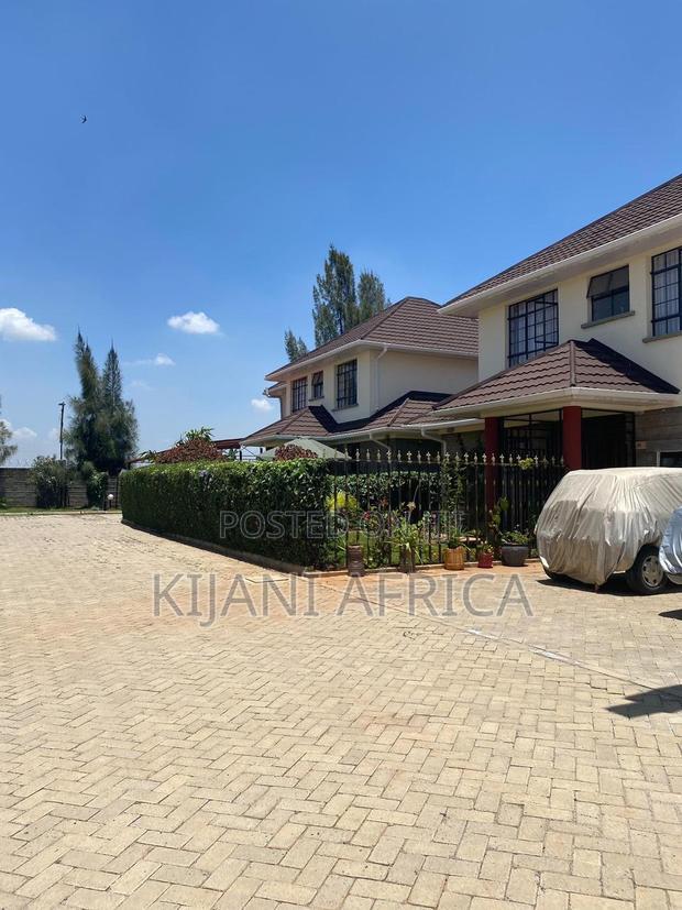 5bdrm Mansion in Kitengela for rent