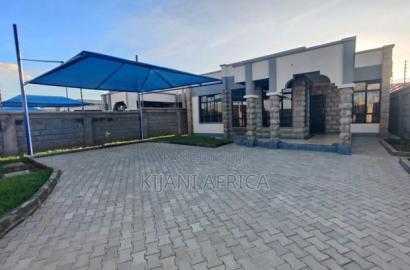 3bdrm Bungalow in Joska for sale