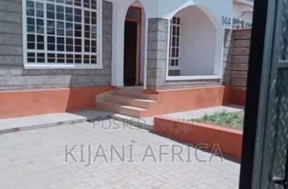 3bdrm Bungalow in Malaa for rent