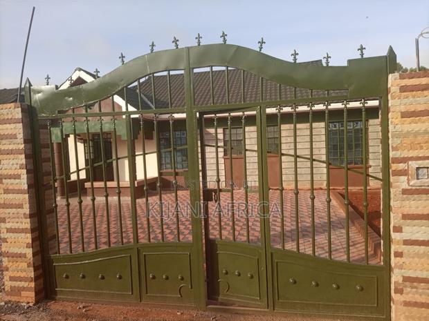 3bdrm Bungalow in Kenyatta Road / Theta for rent