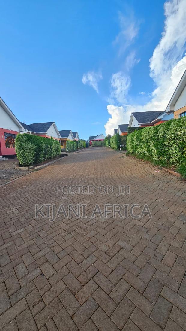 3bdrm Bungalow in Kenyatta Road / Theta for rent
