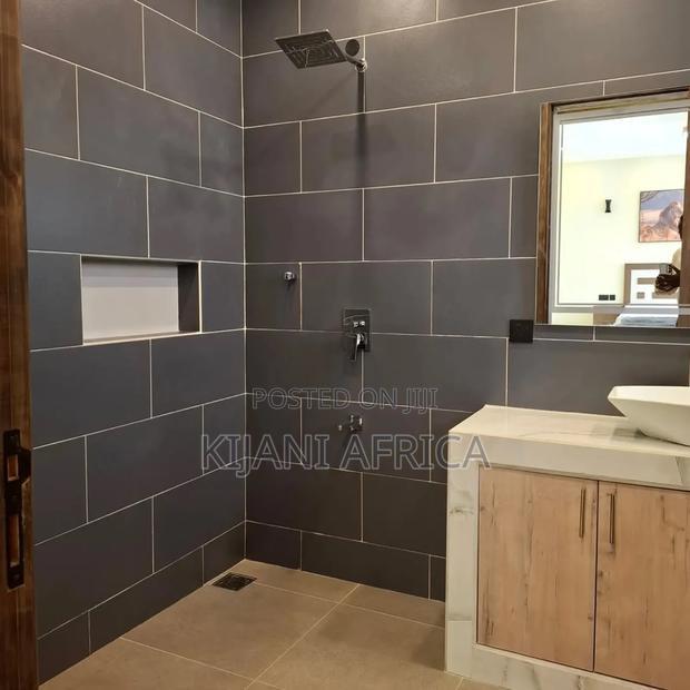 4bdrm Maisonette in Ruaka for sale