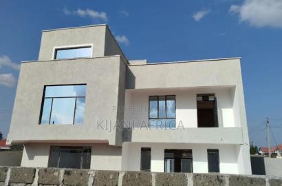 4bdrm Maisonette in Kamulu for sale