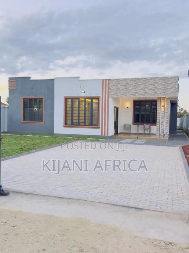 3bdrm Bungalow in Kitengela for sale