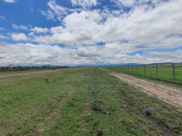 Ready Buy and Build Plots in Konza Off Mombasa Road