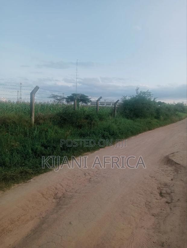 50 by 100 Plots in Kbc,Malaa With a Hill Vintage Point