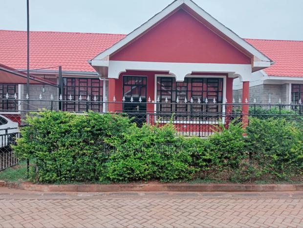 4bdrm Bungalow in Kenyatta Road / Theta for rent