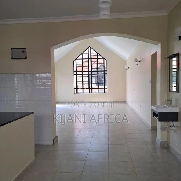 3bdrm Bungalow in Kitengela for sale