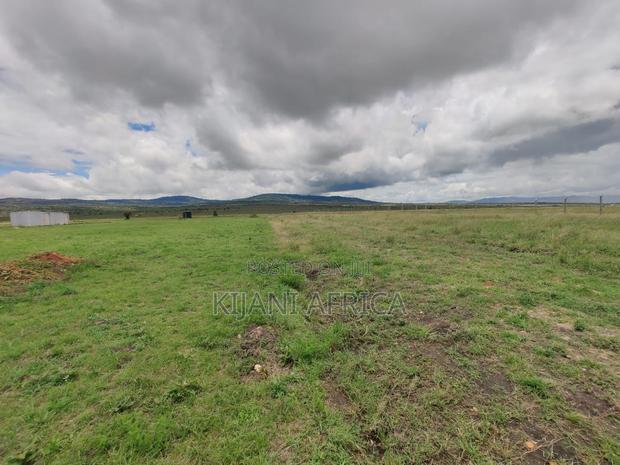 Ready Buy and Build Plots in Konza Off Mombasa Road