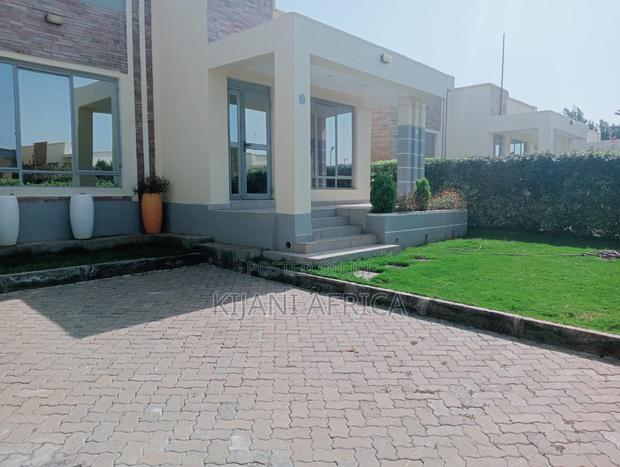3bdrm Bungalow in Joska for sale