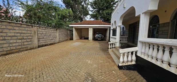5bdrm Mansion in Elgonview for sale