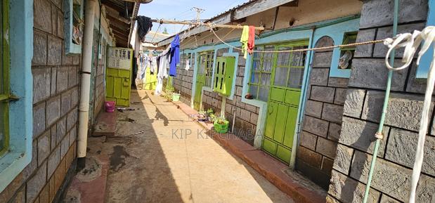 12bdrm Duplex in Kimumu for sale