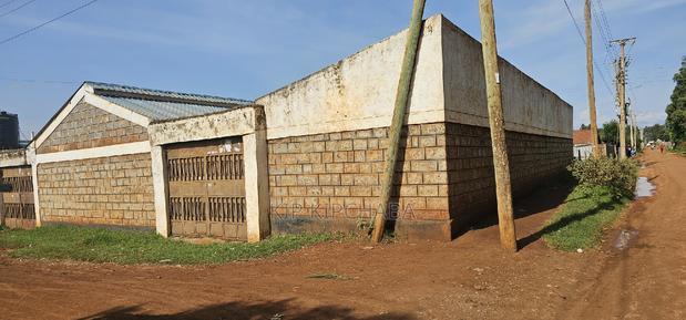 12bdrm Duplex in Kimumu for sale